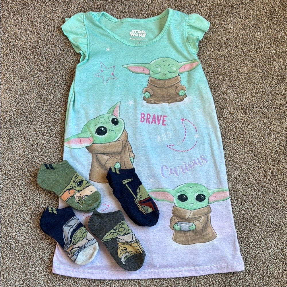 Star Wars Baby Yoda Nightgown with Socks